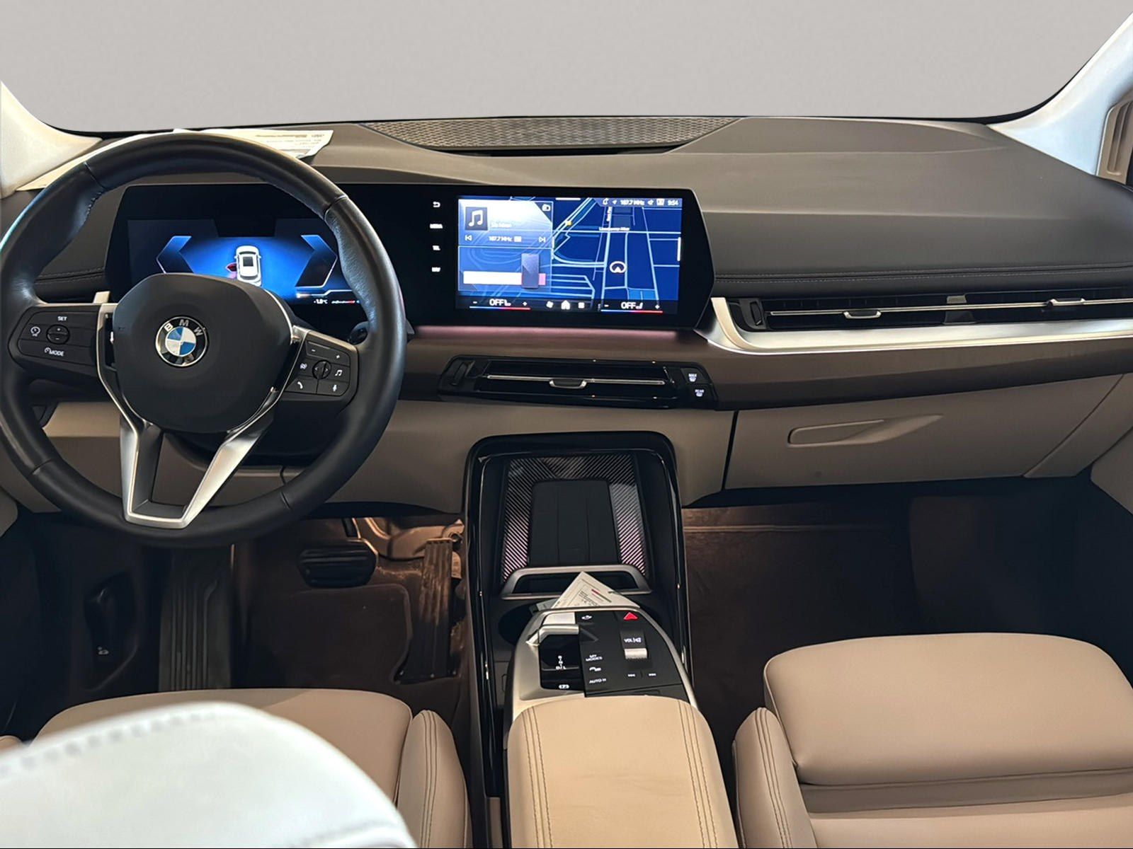 BMW 218 Active Tourer - Bild 10