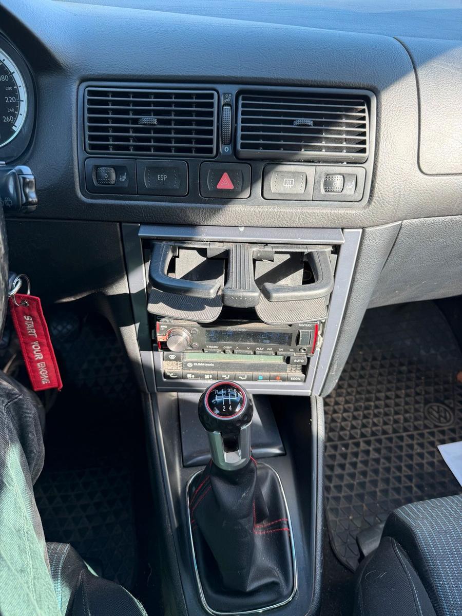 Volkswagen Golf 2005 — photo 13