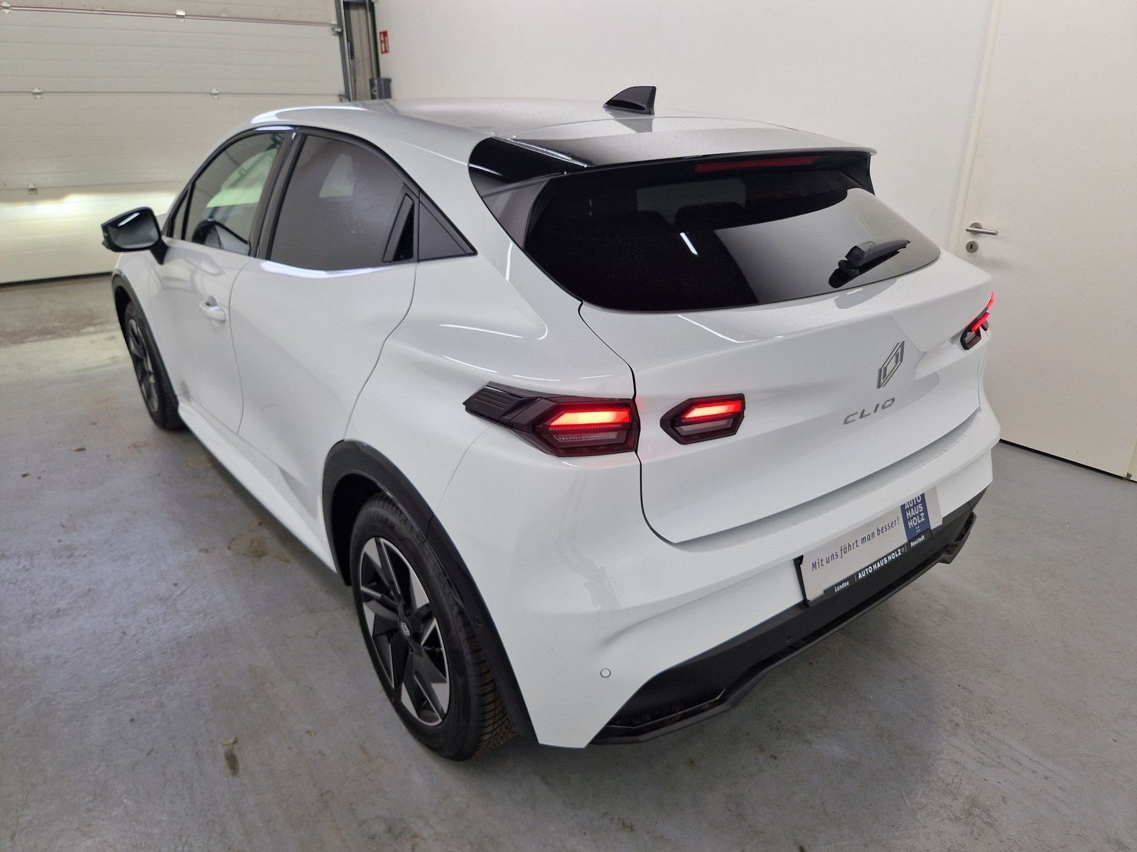 RENAULT Clio  Techno TCE 115 EDC Winterpaket – Bild 4