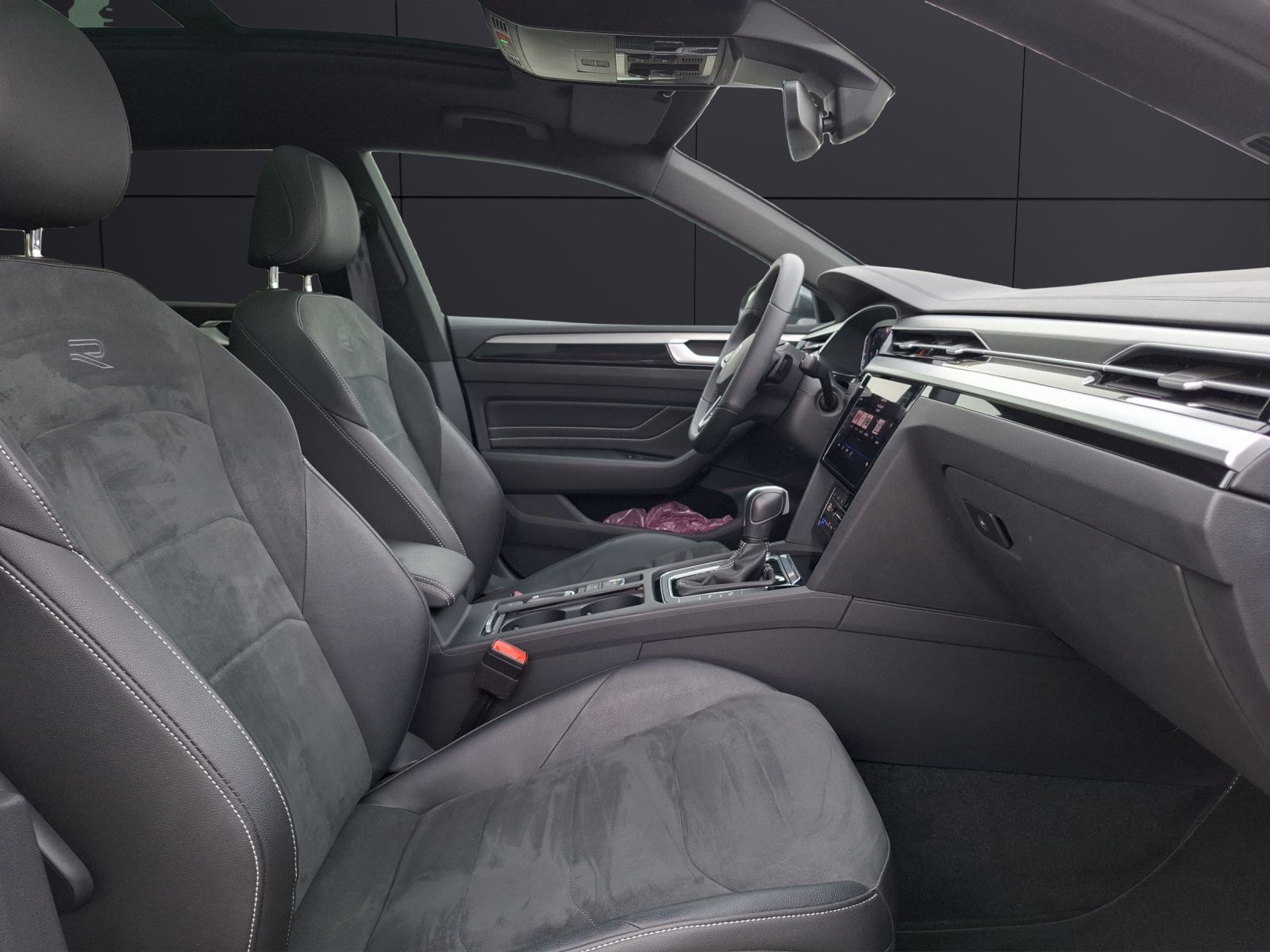 Fahrzeugabbildung Volkswagen Arteon SB TSI R-Line DSG Navi AID Pano ACC RFK S