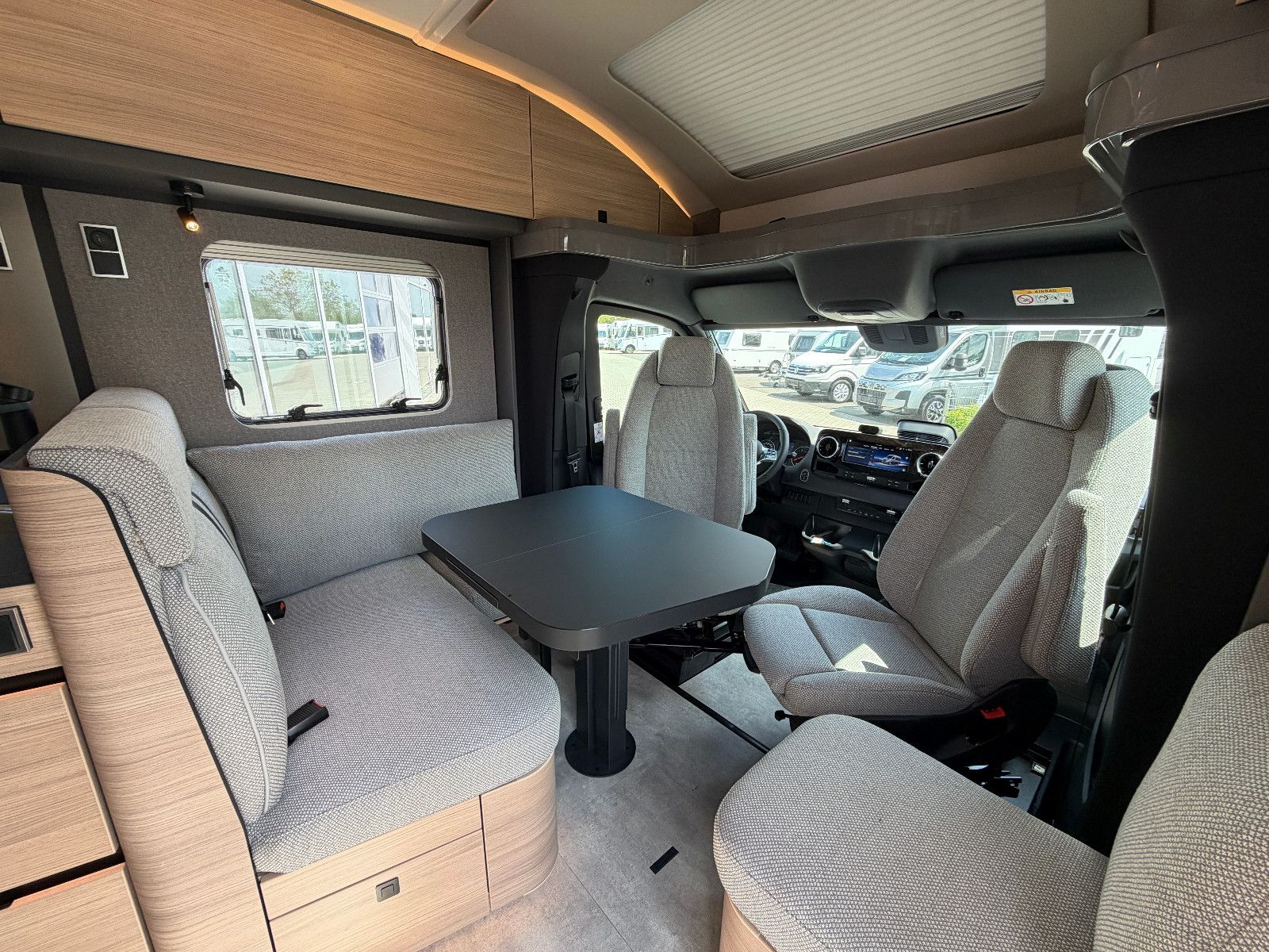 Fahrzeugabbildung HYMER / ERIBA / HYMERCAR B-Klasse MC-T 680 - 12.506€ Sparen!!!