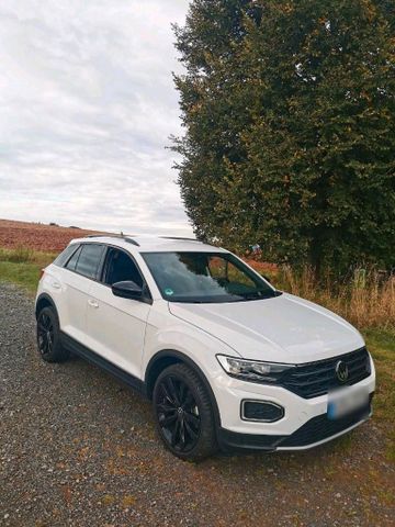 Volkswagen T-Roc bis 22.11. angemeldet Werksgarantie ...