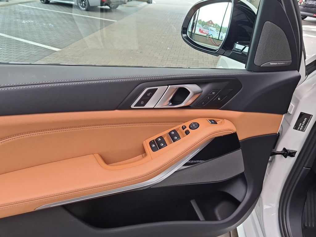 BMW X5 xDrive40i M-Sport Pro Head-Up AHK HK HiFi uvm