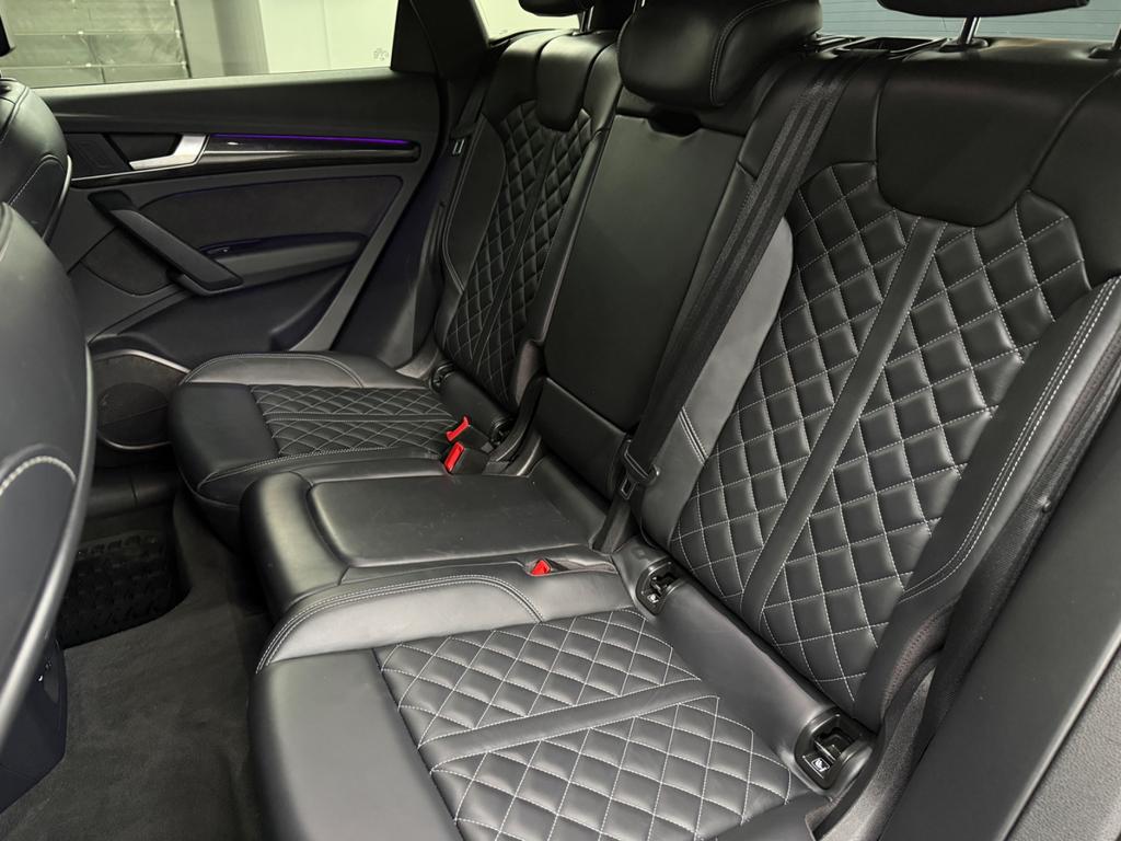 Audi Q5 2.0 TDI quattro S line Black, Foto 17 von 50