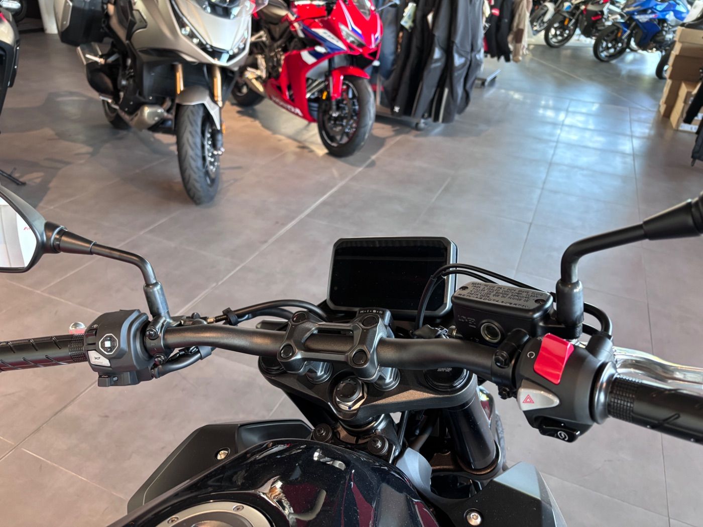 Fahrzeugabbildung Honda CB 500 Hornet E-Clutch 2026