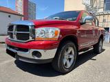 Dodge RAM 5.7 V8 Hemi 4x4 toller Zustand - Dodge aus 2006