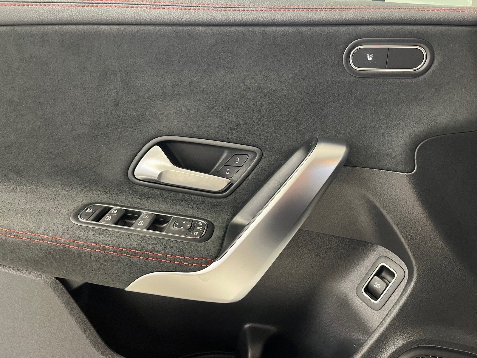 Fahrzeugabbildung Mercedes-Benz CLA 200 AMG Adv.+*Totwinkel*Kamera*LED*Winter-P.