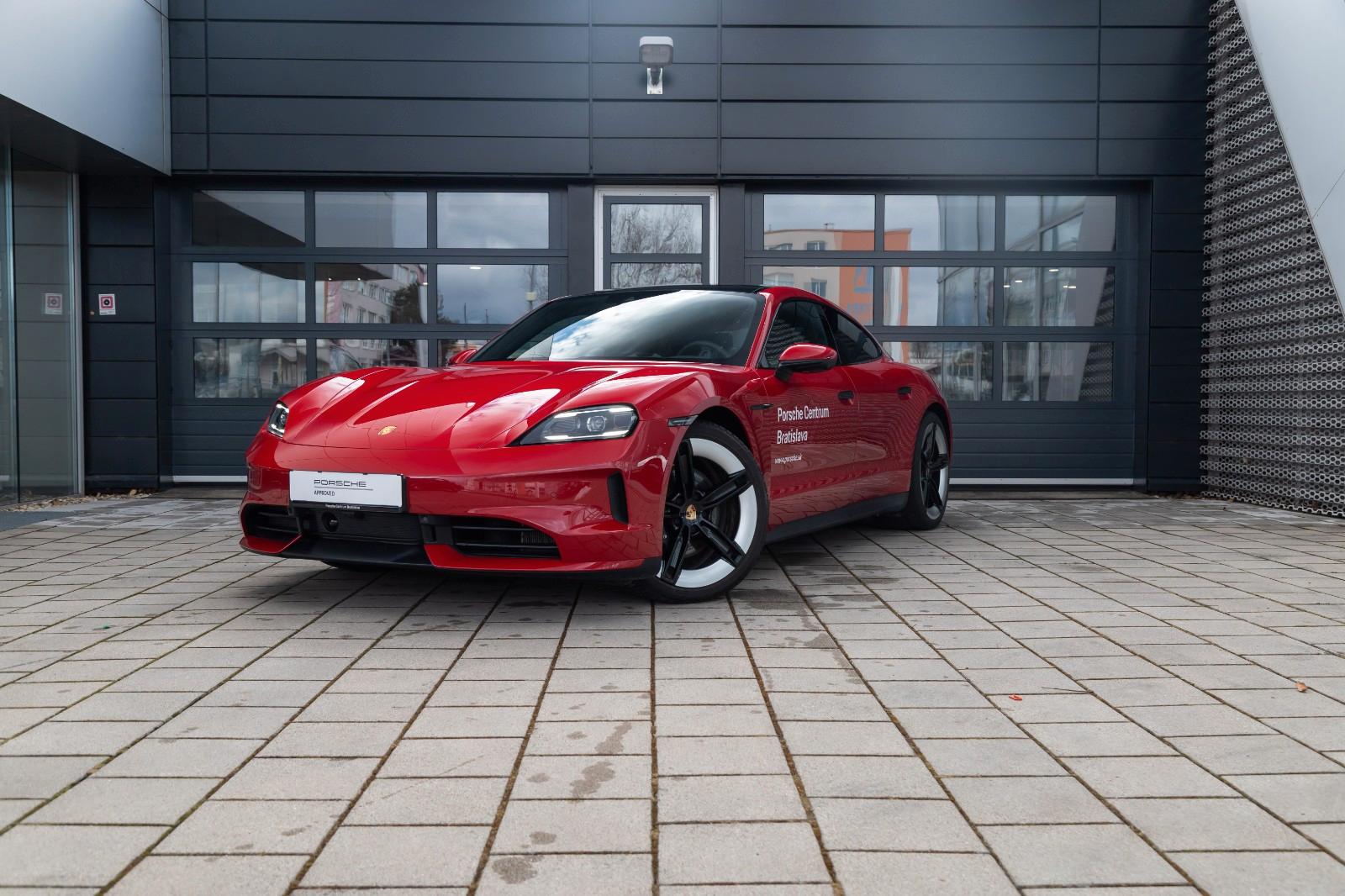 Porsche Taycan 4