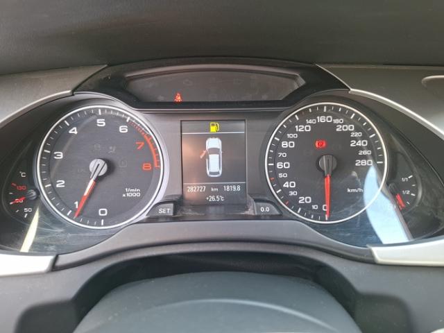 Audi A4 2011 — photo 11