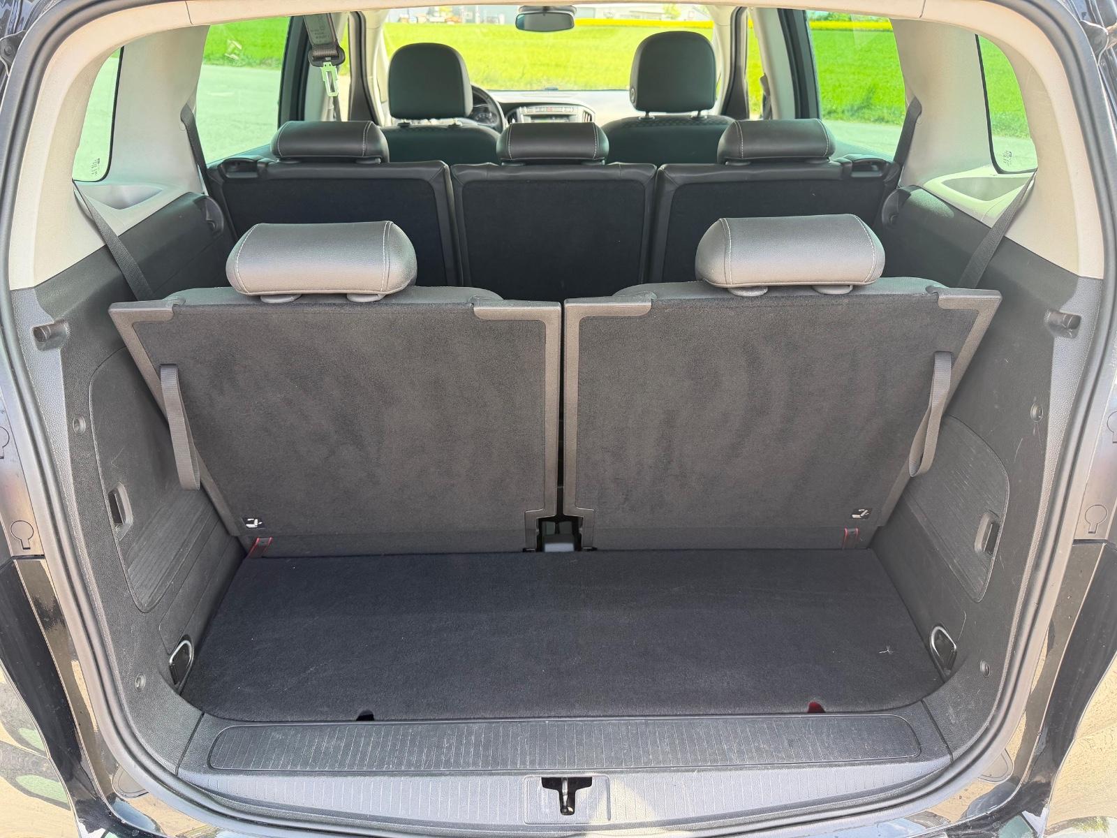 Opel Zafira Innovation *Automatik,7-Sitzer,Navi,AHK*