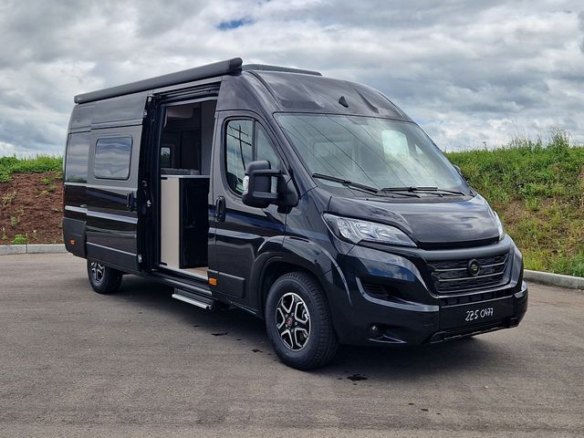 CARADO CV640 Pro Automat  Markise Busbiker