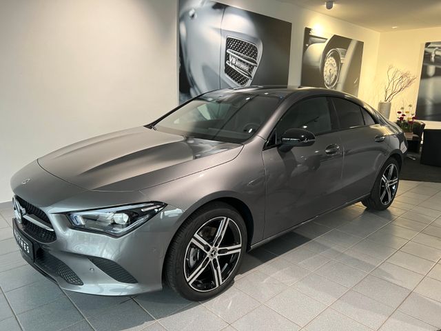 Fahrzeugabbildung Mercedes-Benz CLA 200 Coupe Progressive/Night/Kamera/Ambiente