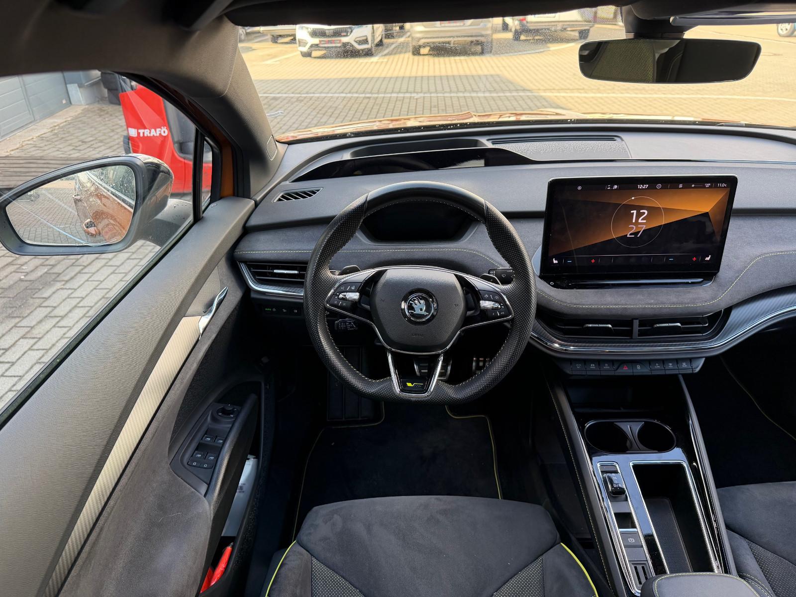 Skoda Enyaq RS*ACC*SZHZNG*NAVI*360°*CARPLAY*AMBIENTE*