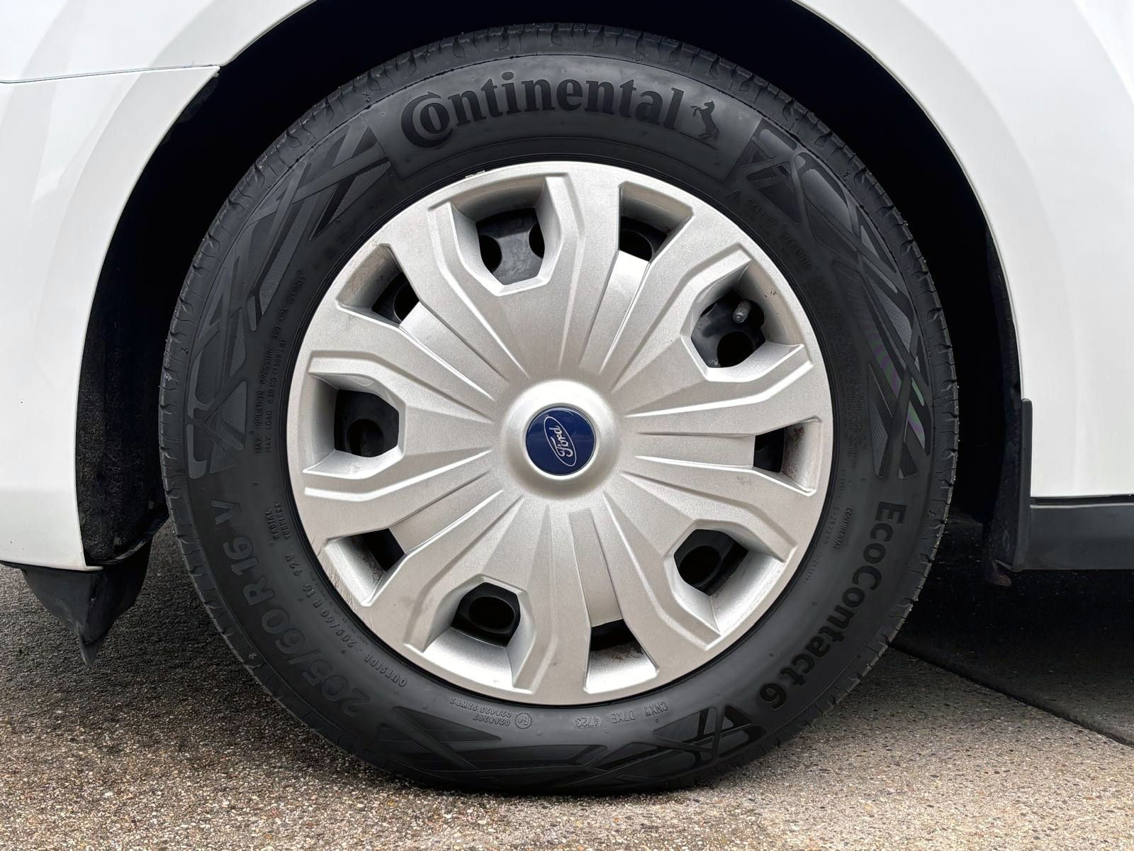 Fahrzeugabbildung Ford Transit Connect Kasten Trend Autom. SHZ KAM PDC