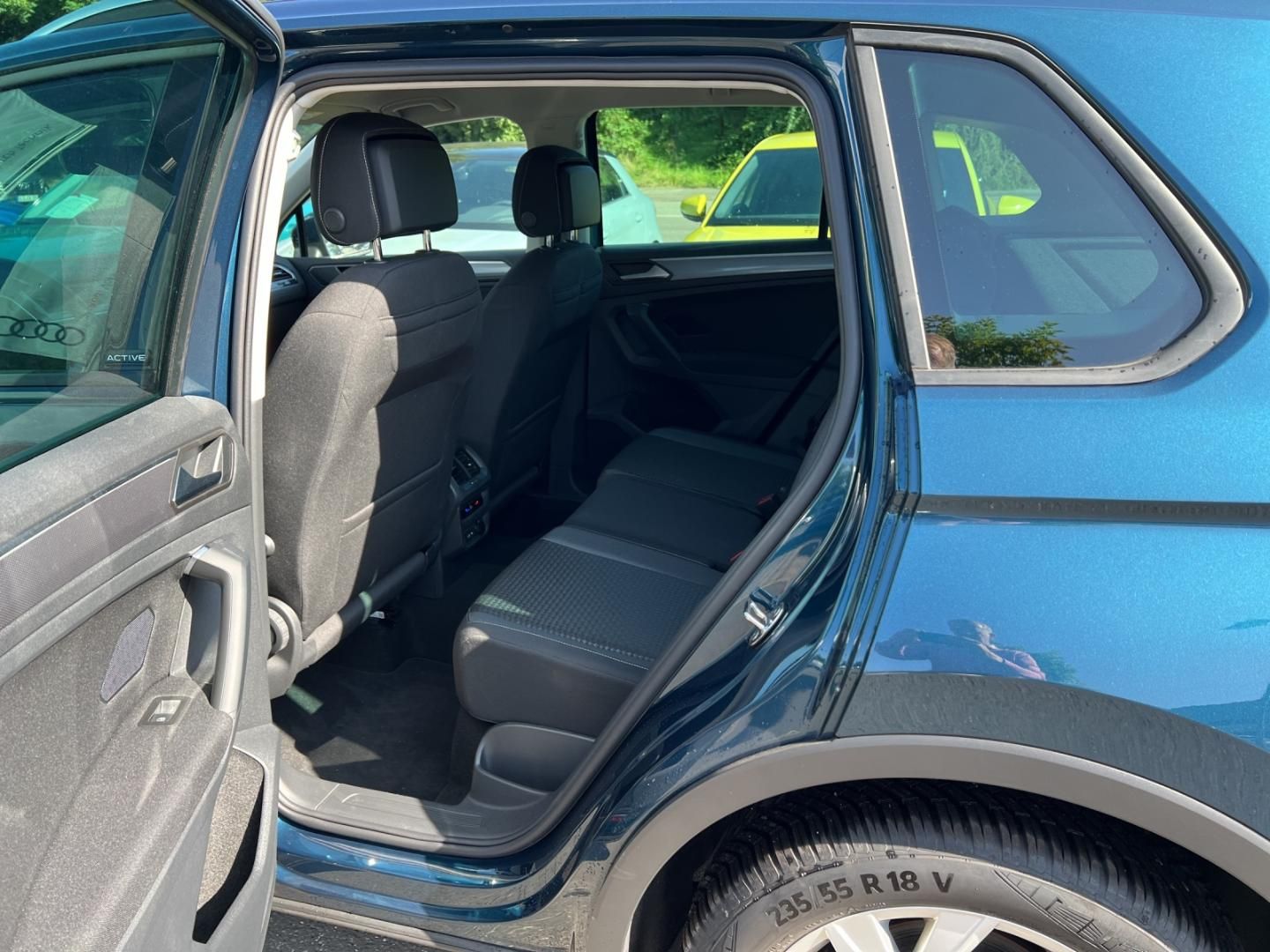 Fahrzeugabbildung Volkswagen Tiguan Active ACTIVE 1.5l TSI,DSG,AHK,Navi,Clima