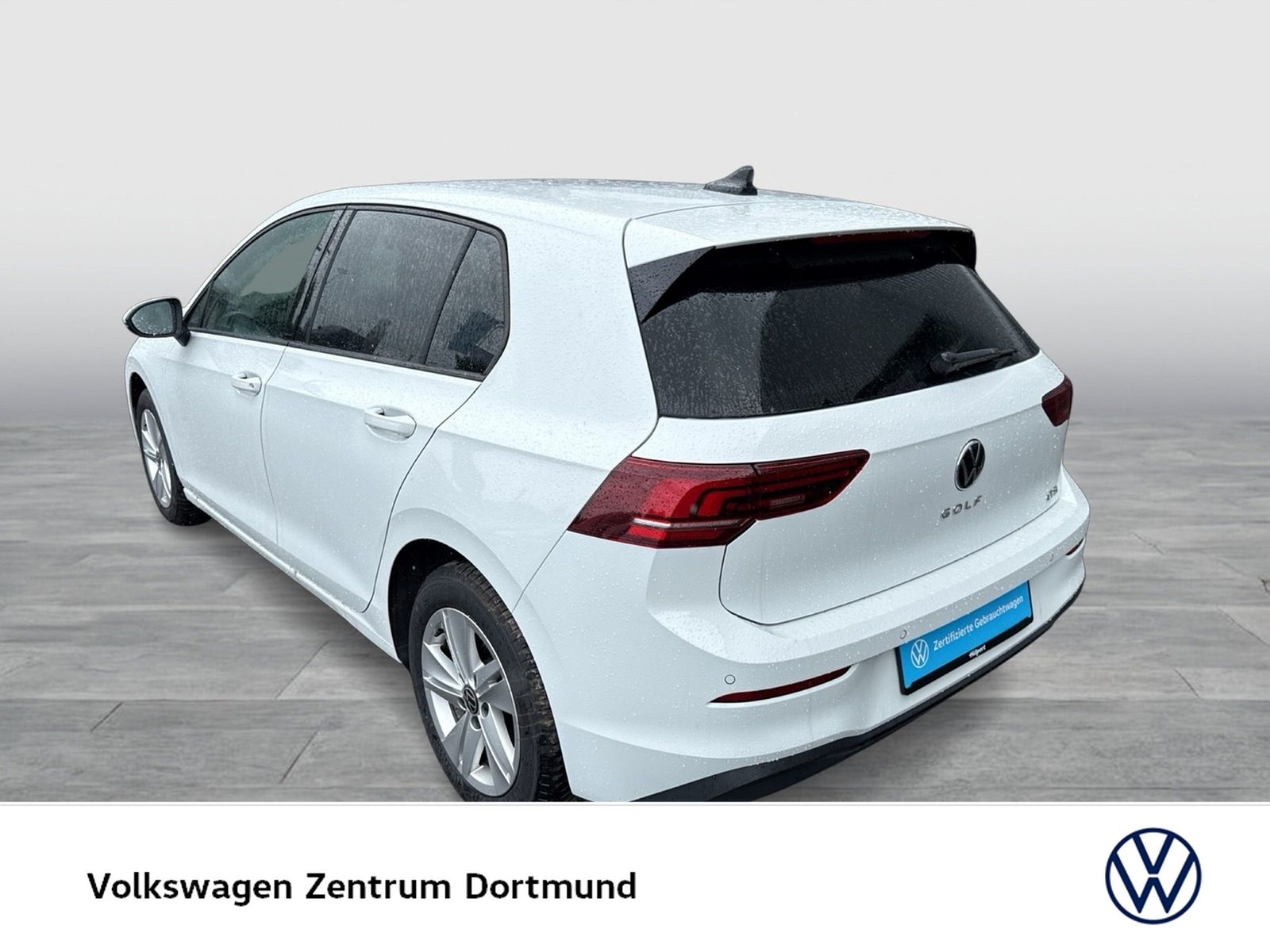 Volkswagen Golf VIII 1.5 eTSI LIFE CAM ACC CARPLAY SITZHEIZ foto 4