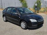 Ford Focus Lim. Fun X | TÜV NEU | KLIMA | 1.HD - Ford Focus: X