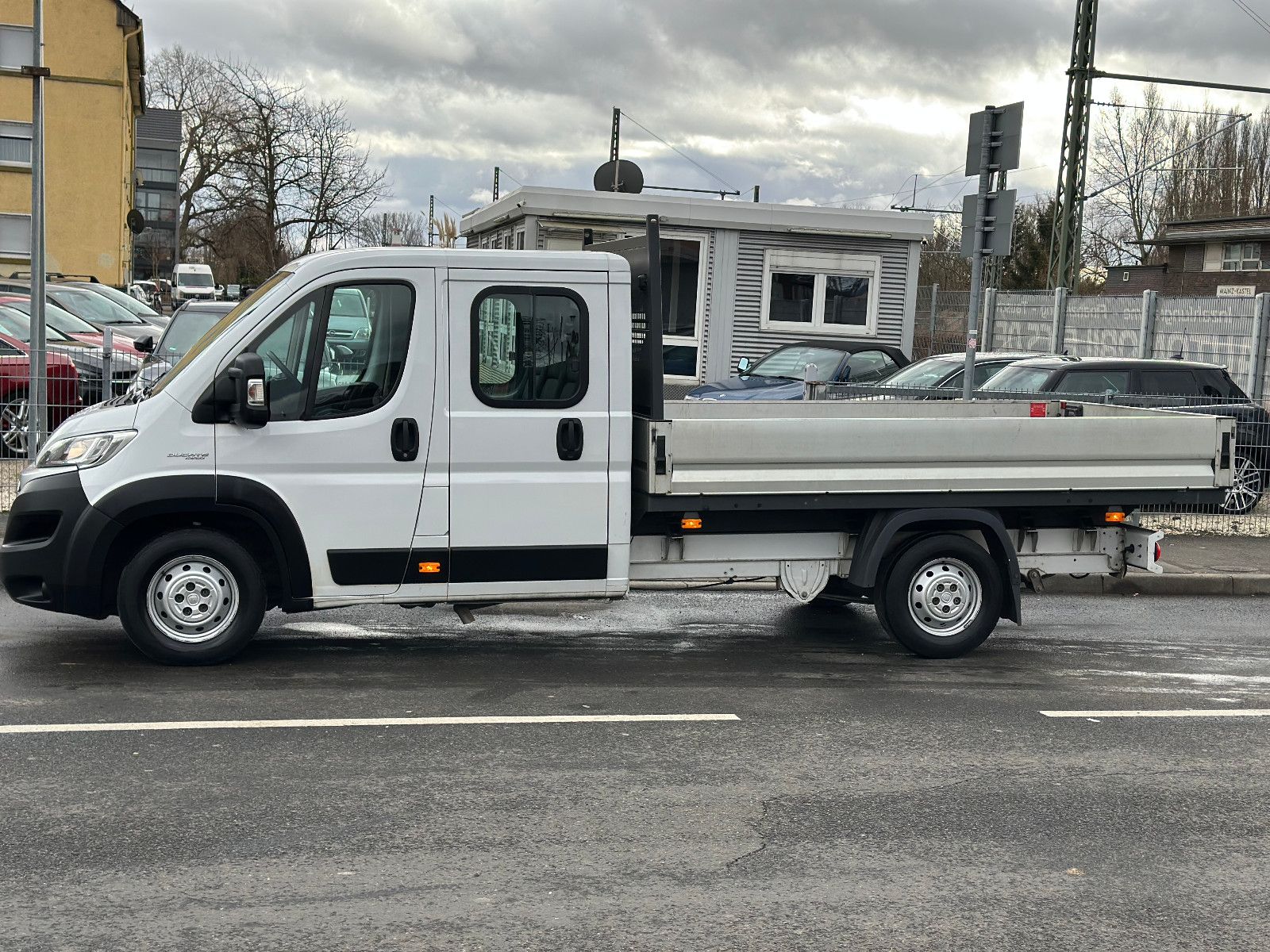 Fahrzeugabbildung Fiat DUCATO MAXI 7 SITZER PRITSCHE/KIPPER DOPPELK 35