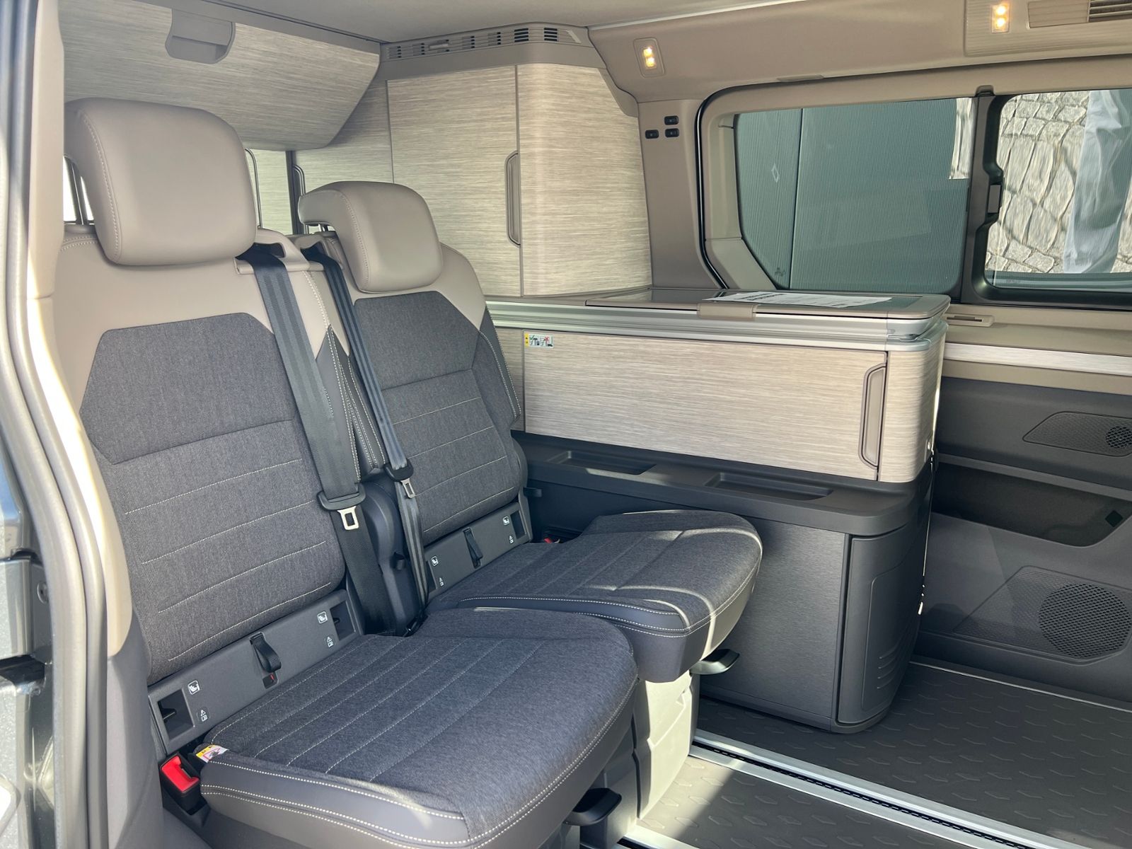 Fahrzeugabbildung Volkswagen California Ocean 2.0 TDI DSG *AHK, IQ.Light, Mar