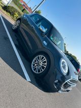 MINI Cooper S Panorama & Automatik & Sport - MINI Cooper S aus 2014