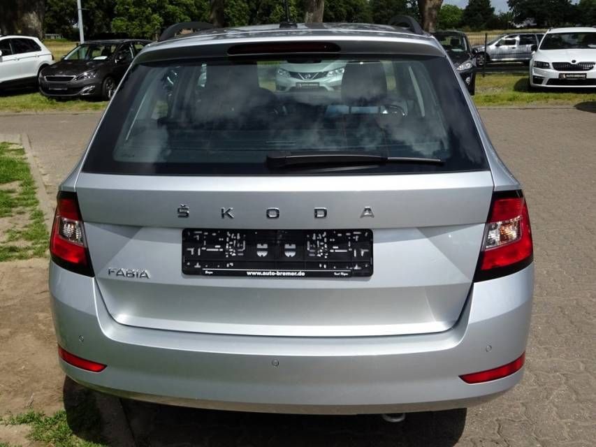 Fahrzeugabbildung SKODA Fabia Combi 1.0 TSI Ambition