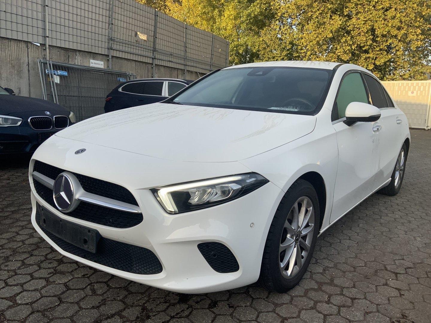 Mercedes-Benz A 180
