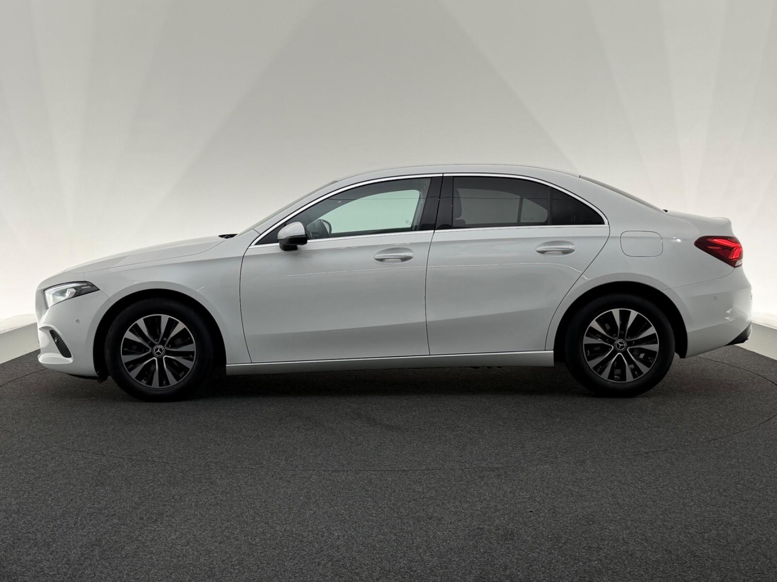 Mercedes-Benz A-Class Lim.*PROGRESSIVE*LED-R.KAM-APPLE-LHZ-TEMPO, миниатюра 4