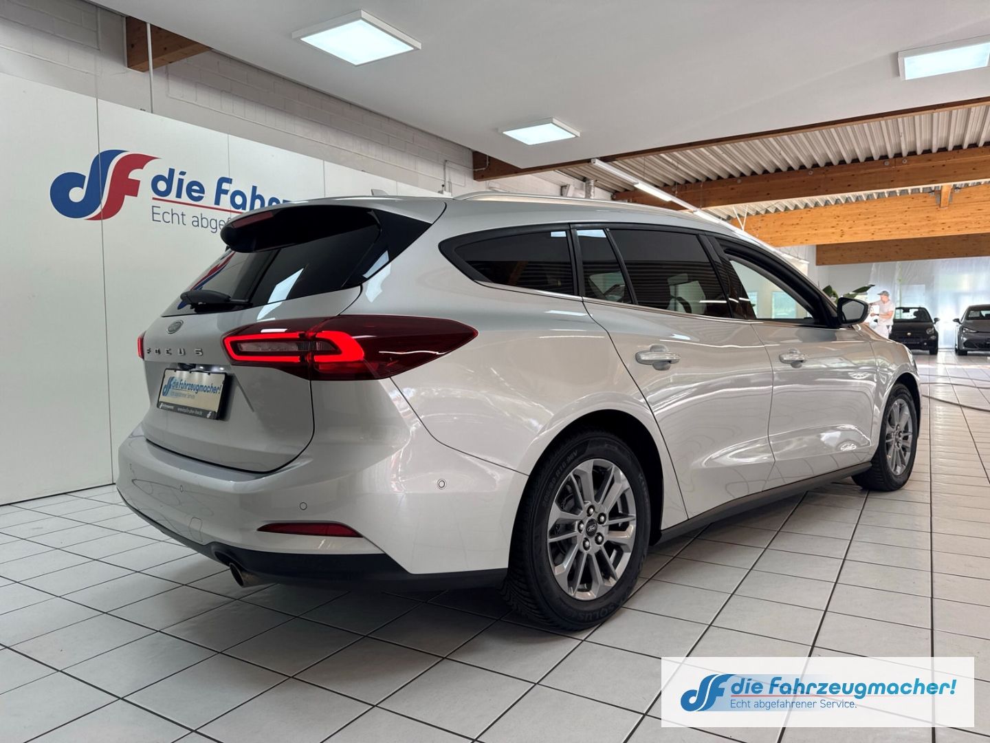 Fahrzeugabbildung Ford Focus Turnier Titanium X Sportpaket AHK-abnehmba