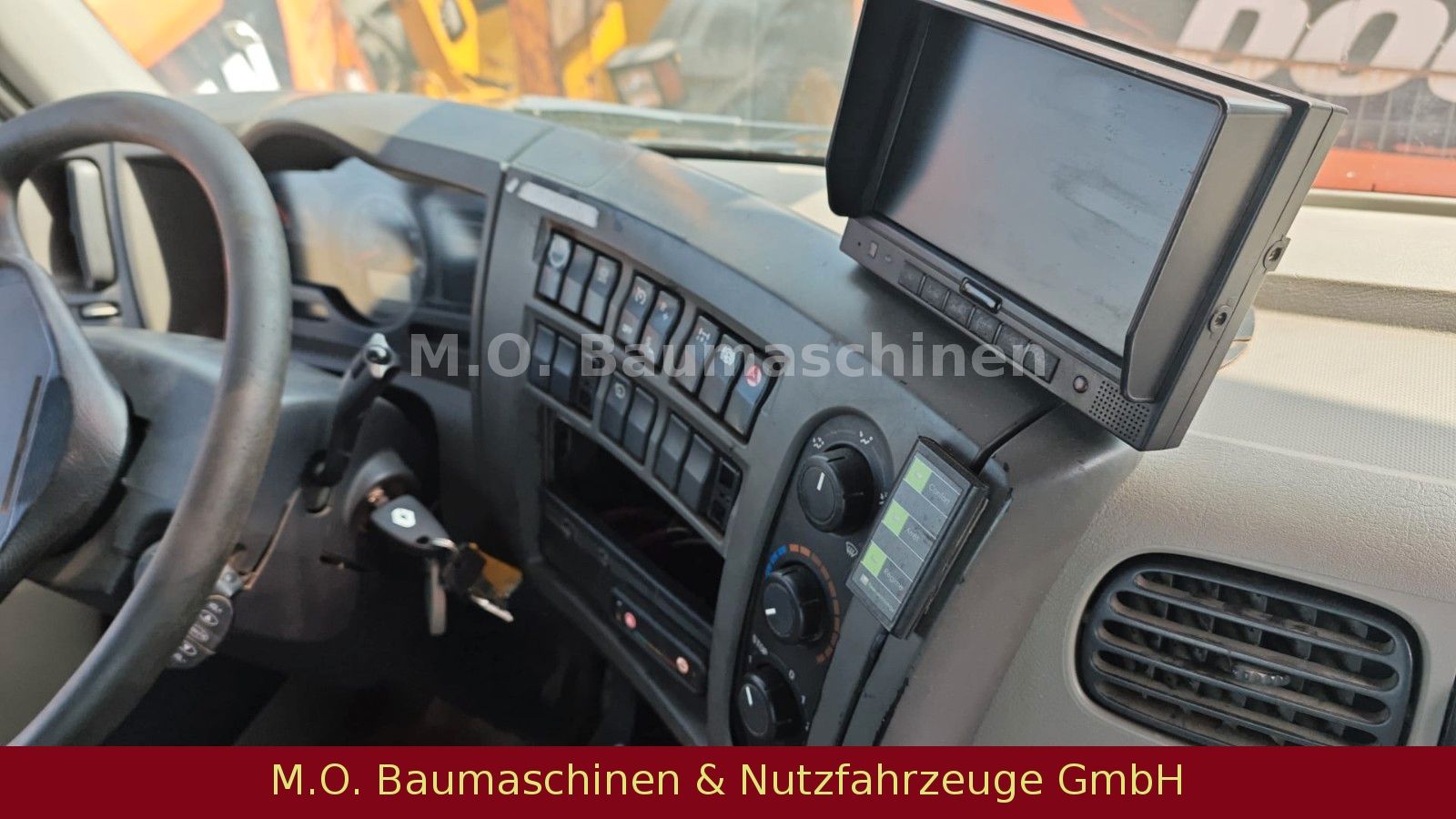 Fahrzeugabbildung Renault Kerax 410-32 / AC/ 8x4 /
