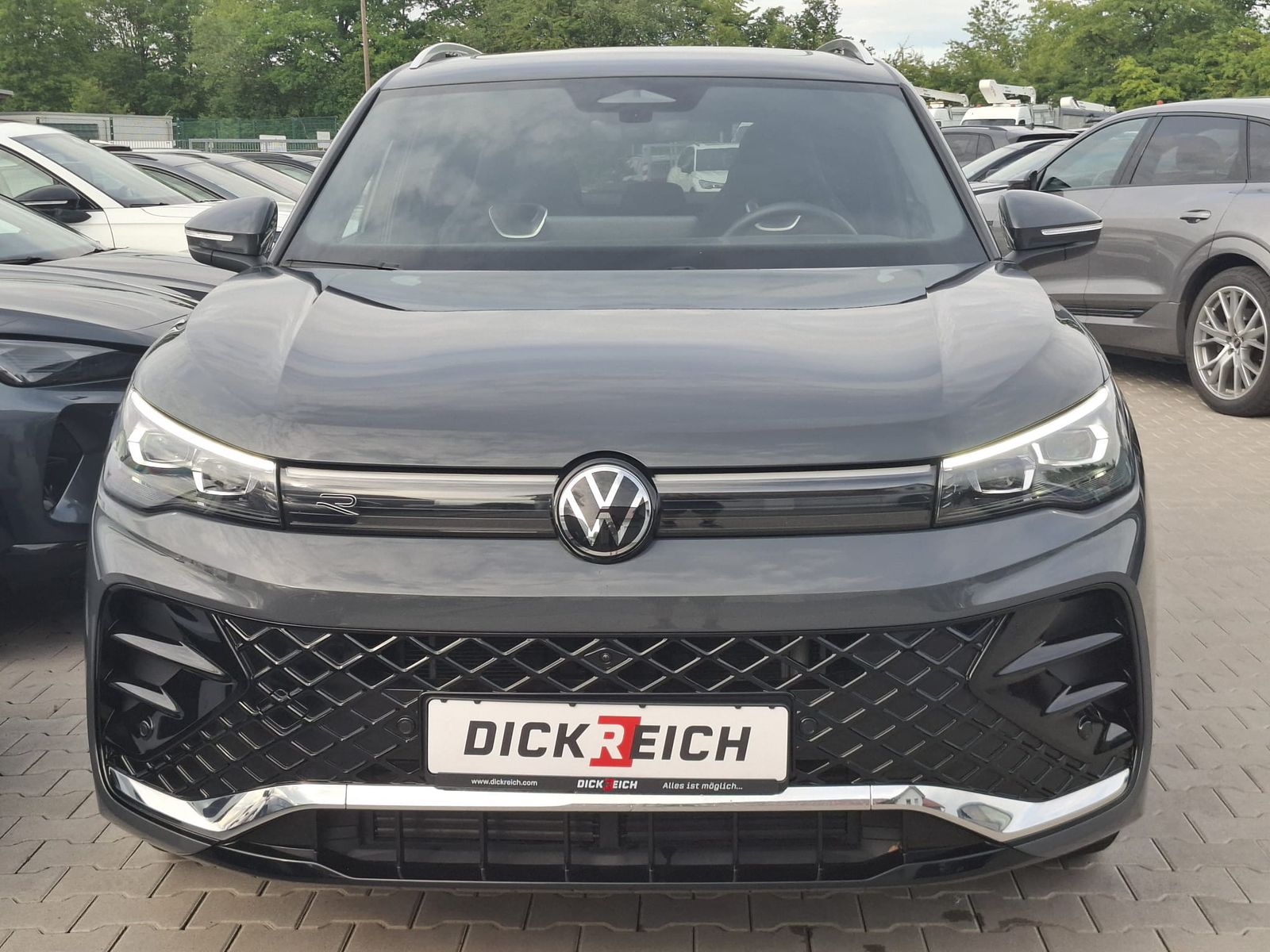 Image du véhicule Volkswagen Tiguan 2.0 TDI 4M R-Line PANO*H&amp;K*AHK*MATRIX*20".