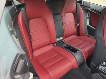 Mercedes E 320 - 12