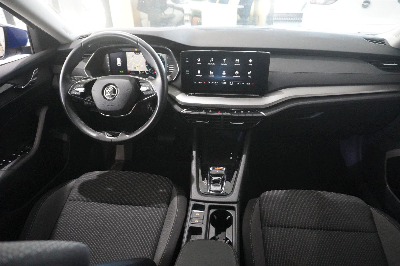 Fahrzeugabbildung SKODA Octavia Combi 2.0 TDI AMBITION DSG NAVI/LED/DAB+