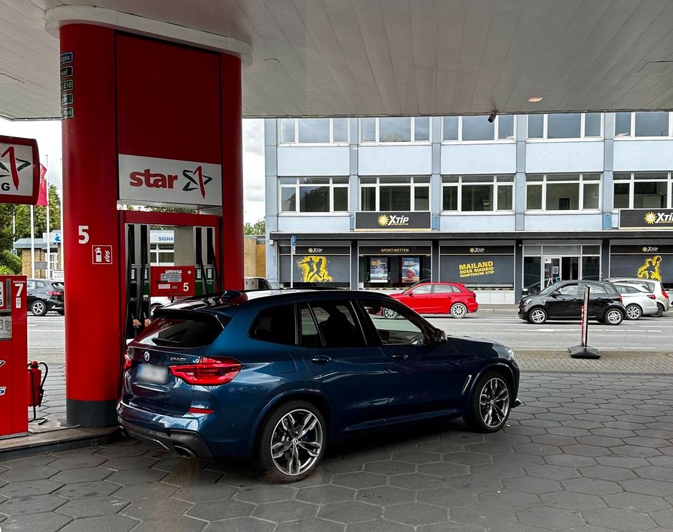Image of BMW X3 M40