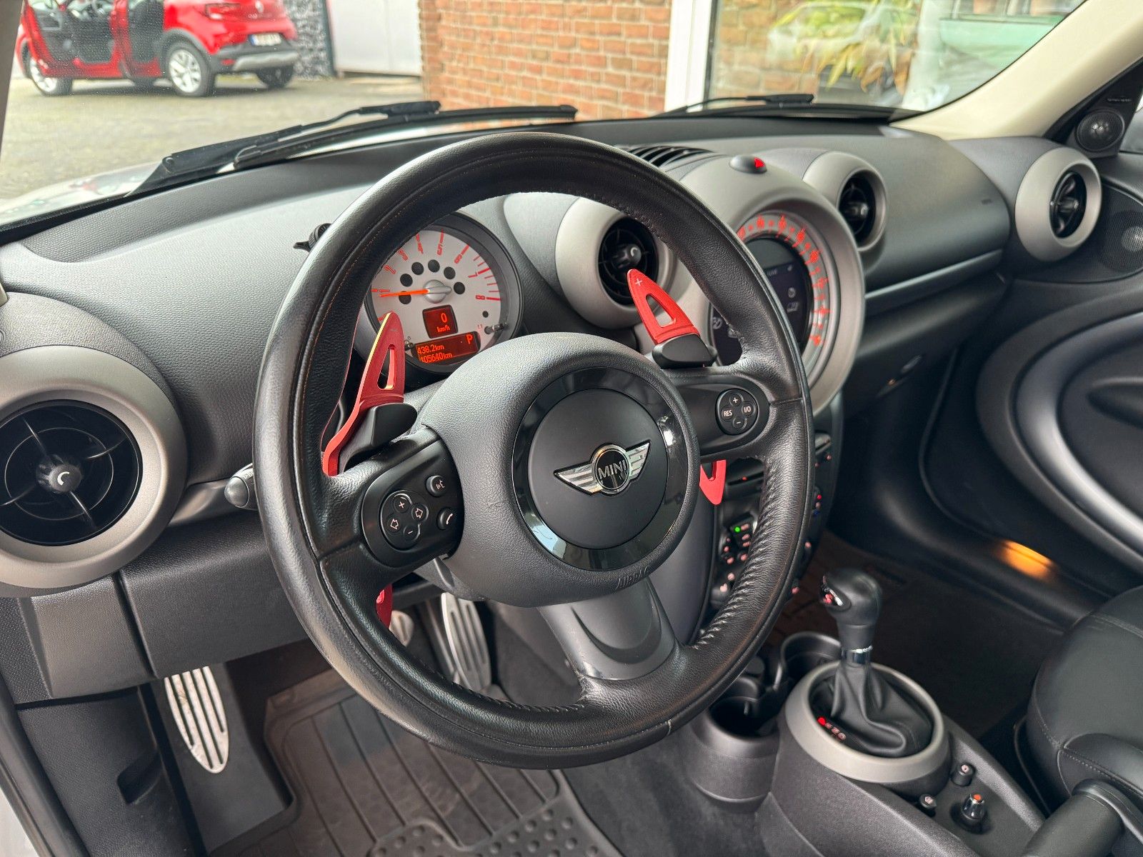 Fahrzeugabbildung MINI Cooper S Countryman ALL4 Autom. Pano/Leder