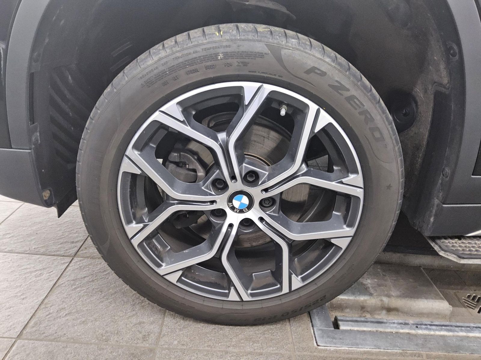 BMW X1 sDrive18d X-Line Navi LED T-Leder HiFi RFK foto 10