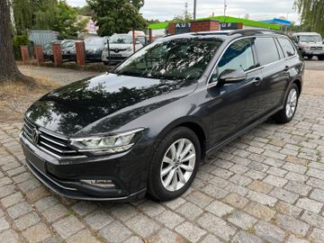 Volkswagen Passat Variant - 1