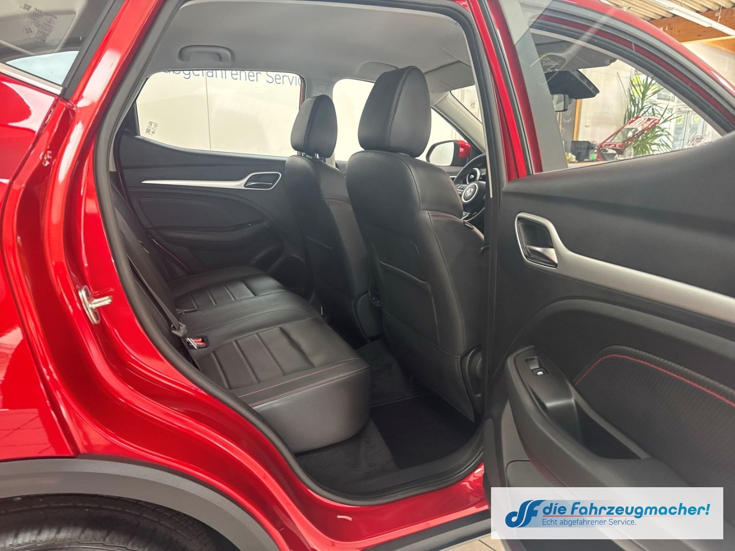 Fahrzeugabbildung MG ZS Comfort 1.5 VTi EU6d LED Apple CarPlay Androi