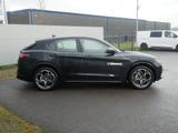 Alfa Romeo Stelvio VELOCE 2.2 DIESEL 16V 210 PS AT8 Q4 - Alfa Romeo: Schwarz