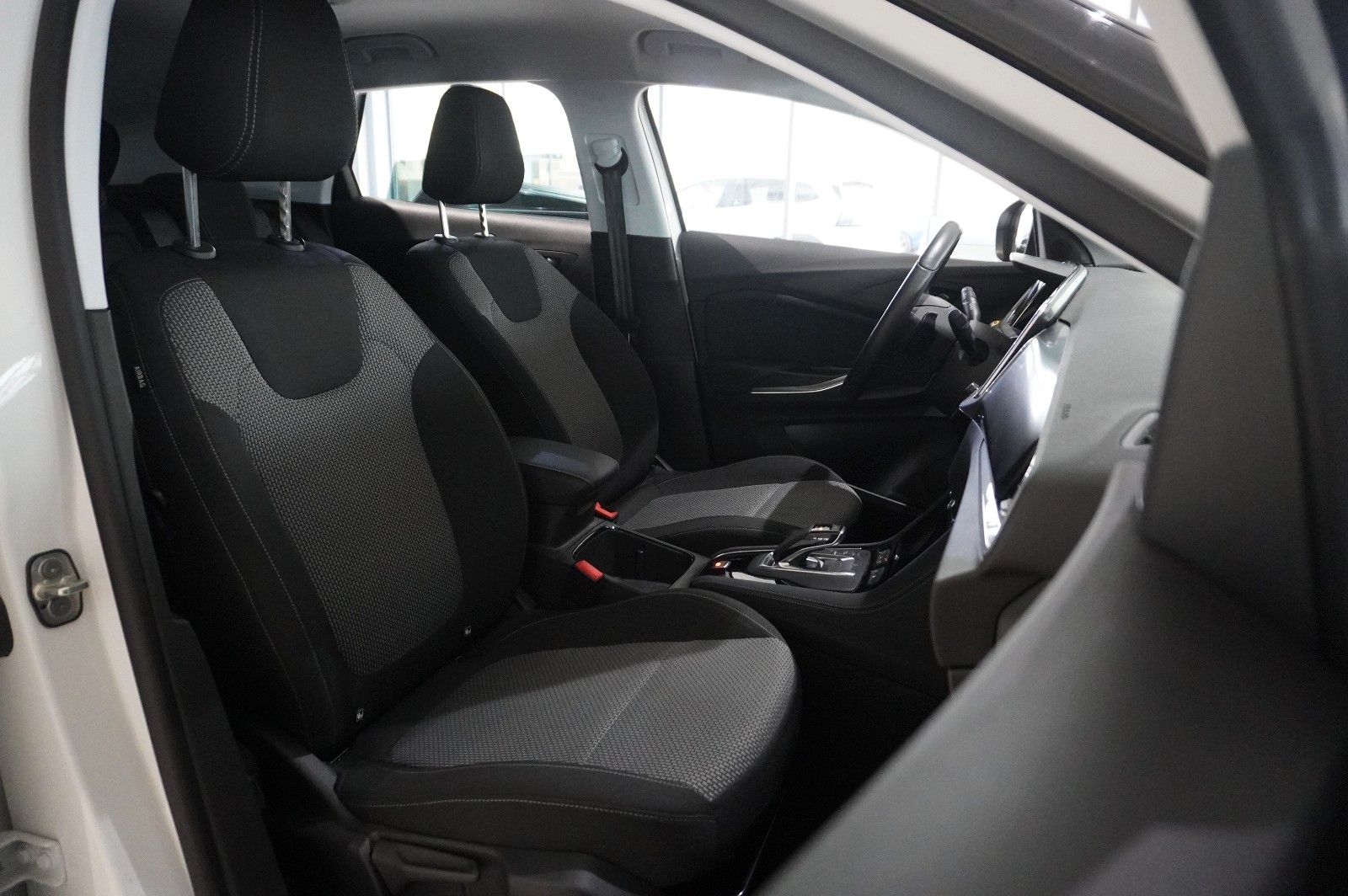 Fahrzeugabbildung Opel Grandland (X) GS LINE 4HYBRID NAVI/KAMERA/AHK