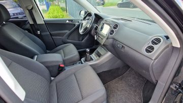 Volkswagen Tiguan - 9