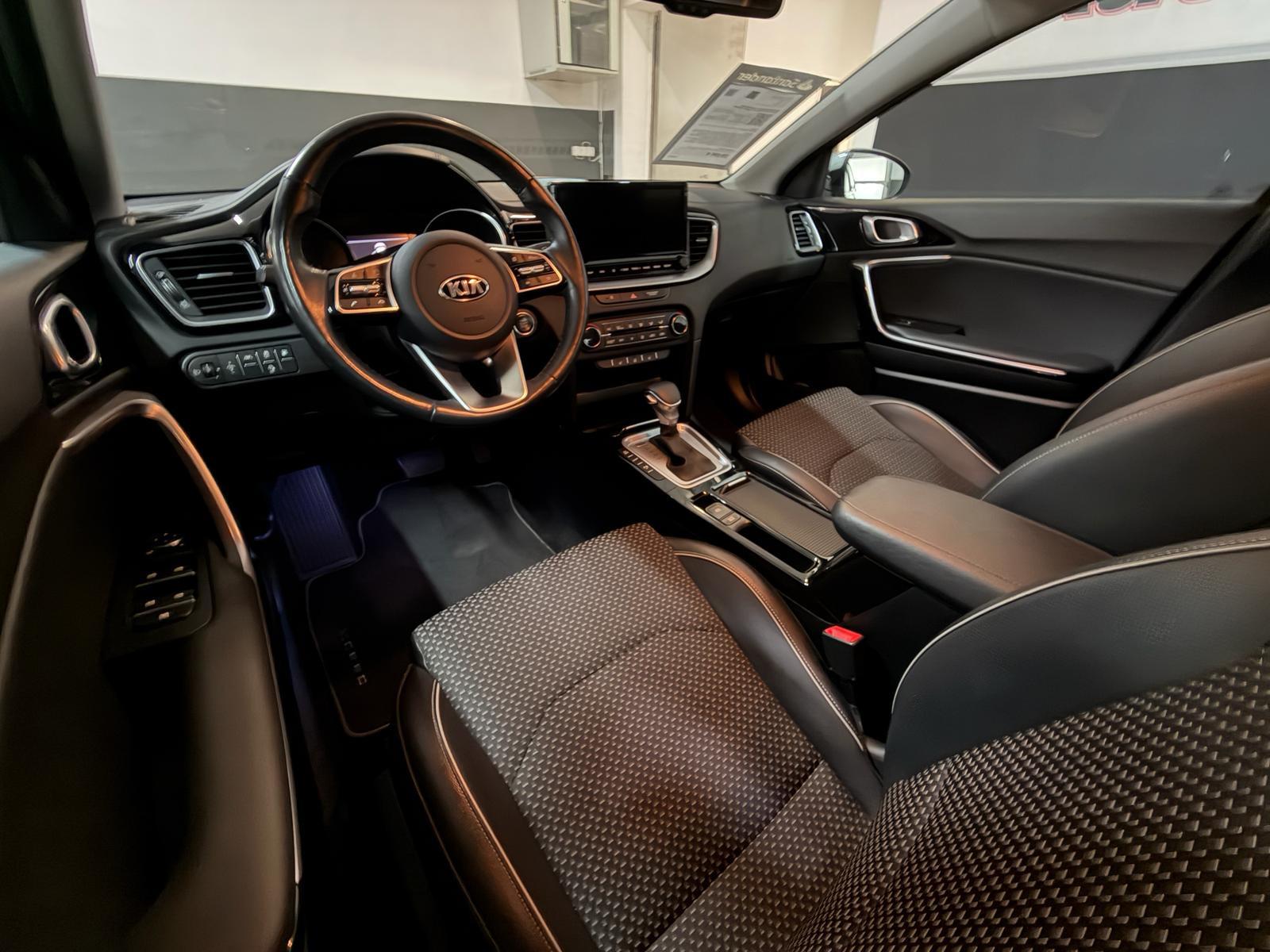 Kia XCeed Vision Plug-in Hybrid