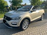 Volkswagen T-Roc Cabriolet 1.0 TSI OPF Style Style - mit Benzin-Antrieb: Gold, Cabrio