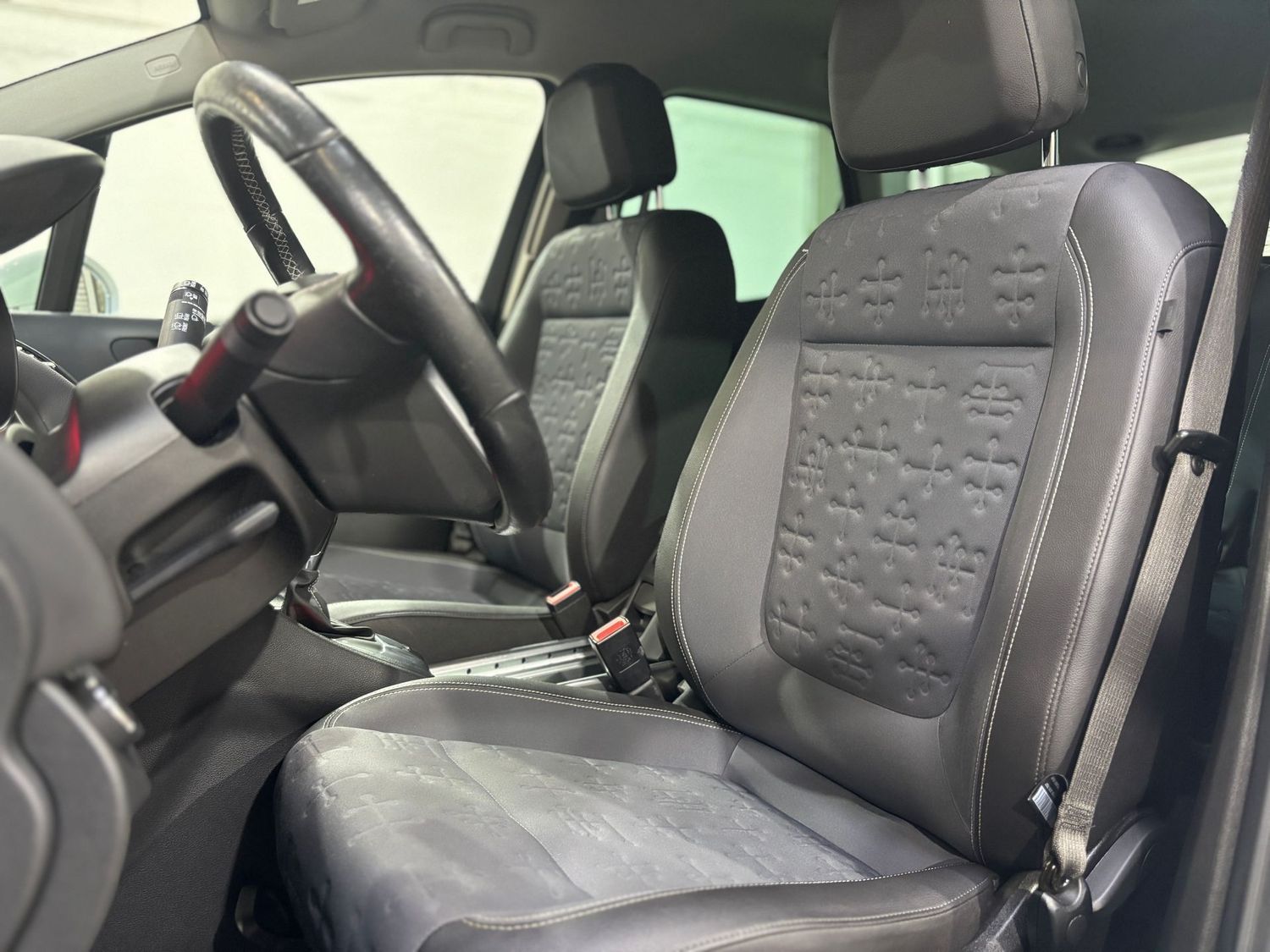 Fahrzeugabbildung Opel Meriva Innovation#Navi#Tempomat#Klima#Beheizbare