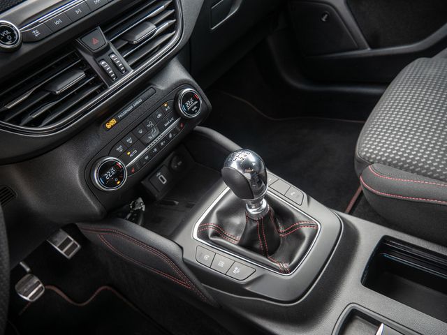 Focus 2.0 EcoBlue ST-Line X KAMERA NAVI HUD LED