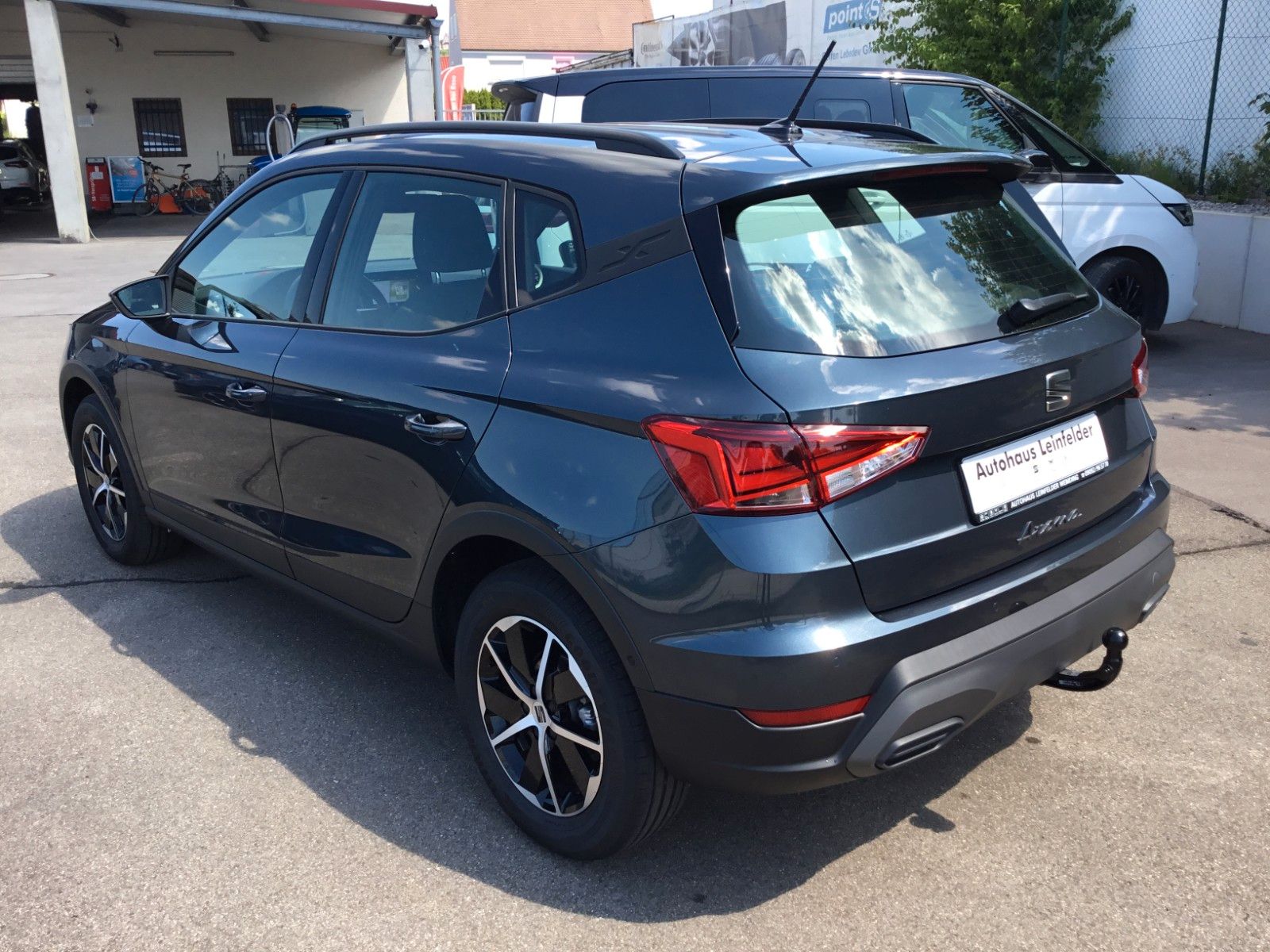 Fahrzeugabbildung SEAT Arona 1.0 TSI Style DSG+AHK+ACC+Navi+Kamera