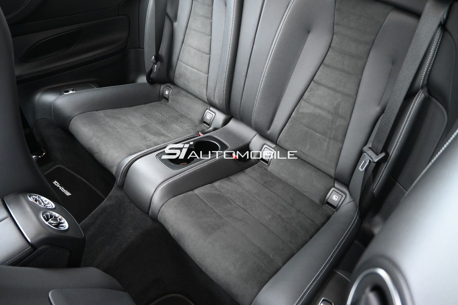 Fahrzeugabbildung Mercedes-Benz E 220 d Cabrio 2x AMG °ACC°STANDHEIZUNG°8-FACH°