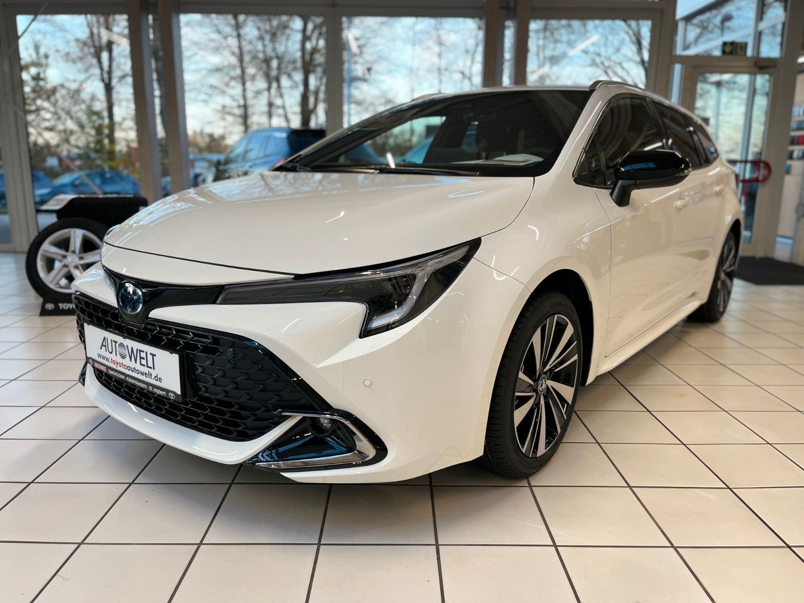 Fahrzeugabbildung Toyota Corolla Touring Sports Teamplayer Technik-P