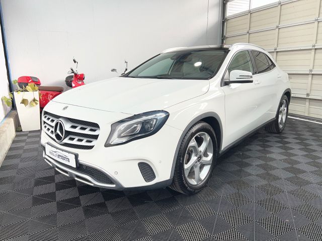 MERCEDES-BENZ GLA 180 Urban *Autom *LED-SW *Pano *DAB