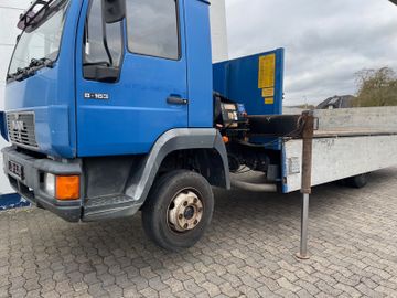 Fahrzeugabbildung MAN L2000 Pritsche + Kran 1 Hand Scheckheft
