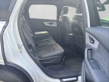 Audi Q7 - 6